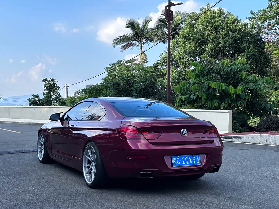 BMW 6 Series 2012 car image #11