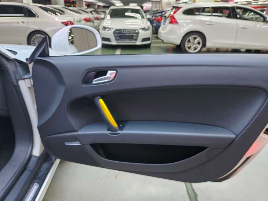 Audi TT 2009 #11 Audi TT 2009 car image #11