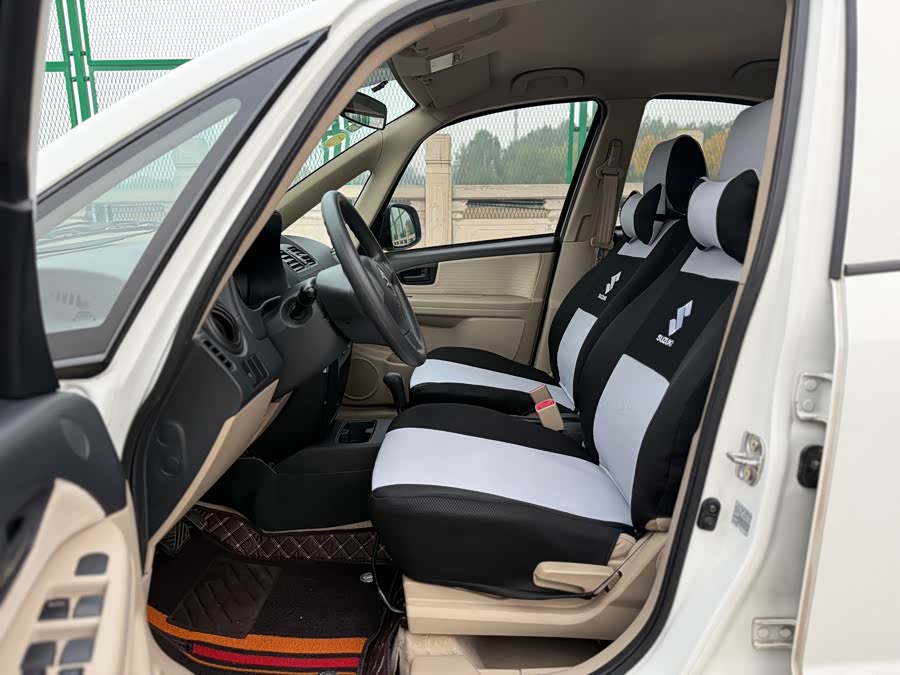 Suzuki SX4 Sedan 2014 imagem de carro #11