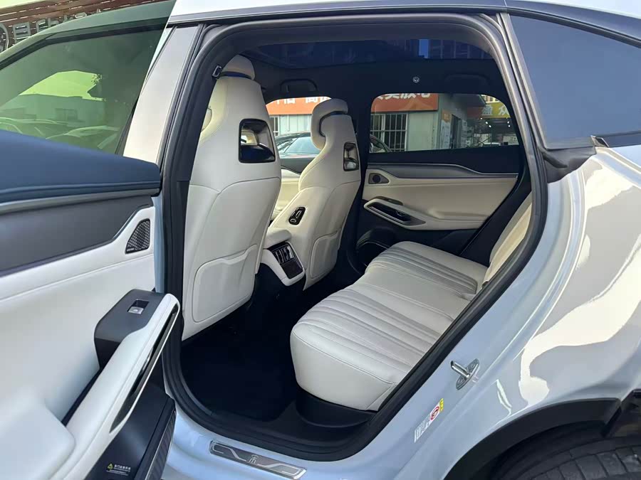 BYD SongL EV 2023 #11 BYD SongL EV 2023 car image #11