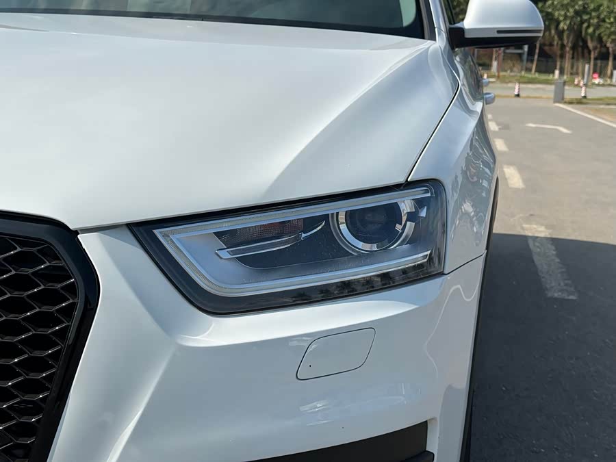 Audi Q3 2015 صورة سيارة #11