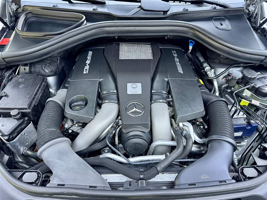 Mercedes-Benz M AMG 2012 صورة سيارة #11