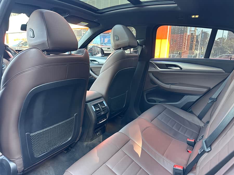 BMW X4 2019 صورة سيارة #11