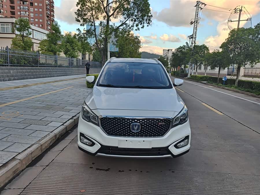 Changan Linmax 2018 car image #11