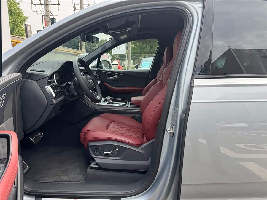 Audi SQ7 2024 image de voiture #11