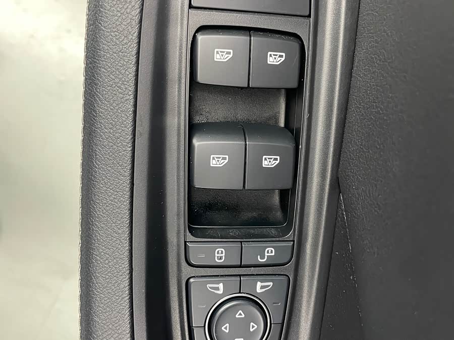 BYD Qin Pro New Energy 2020 immagine di auto #11