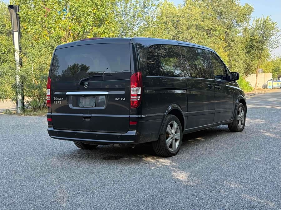 奔驰 唯雅诺 2016 汽车图片 #11