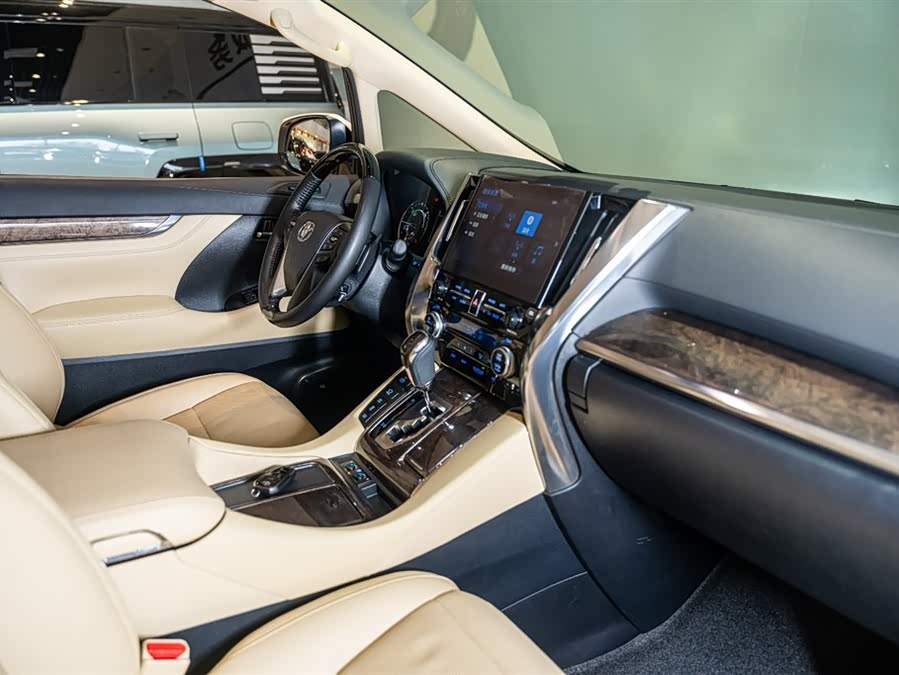 丰田 威尔法 2023 汽车图片 #11