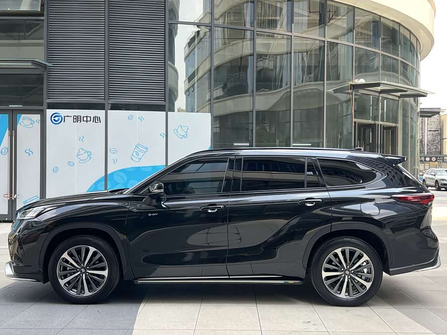 Toyota Crown Kluger 2024 #11 Toyota Crown Kluger 2024 car image #11