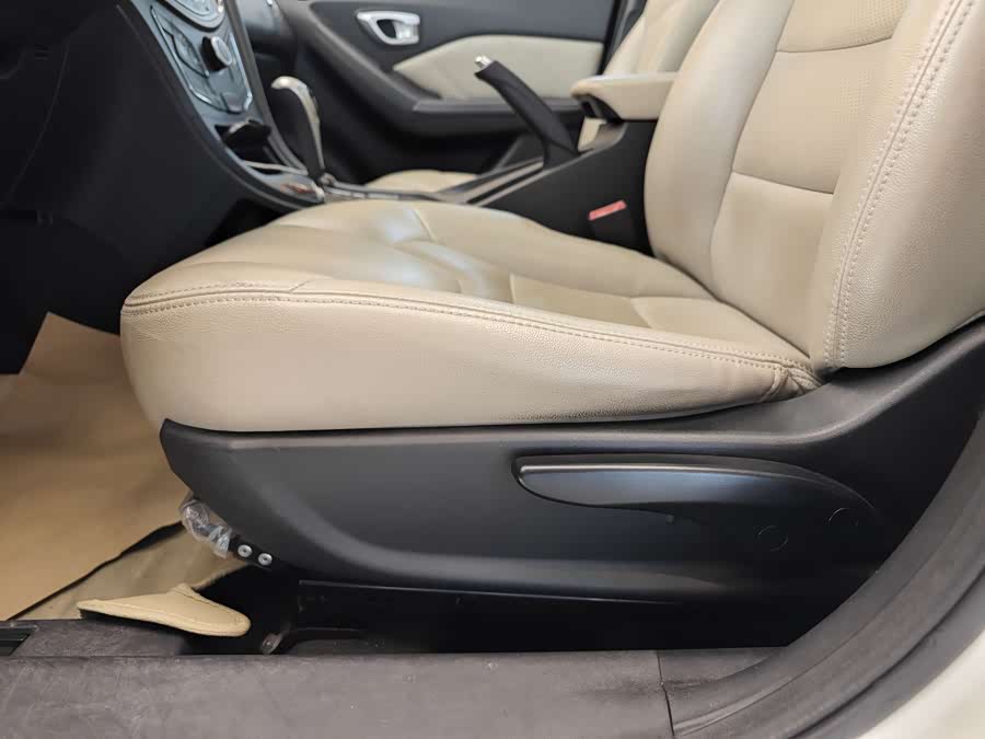 GAC Trumpchi GA3S 2015 #11 GAC Trumpchi GA3S 2015 car image #11