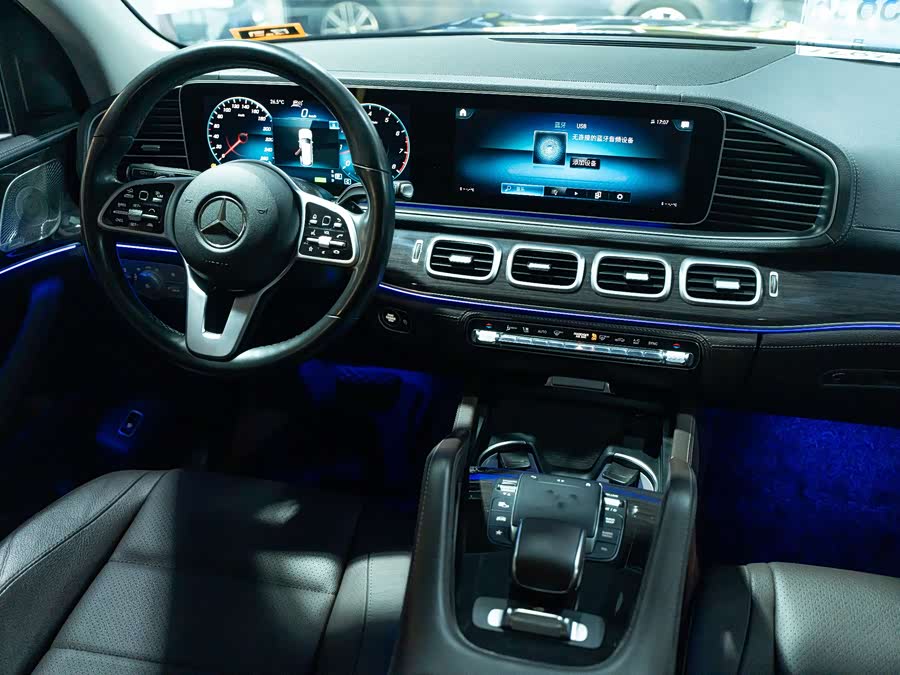 Mercedes-Benz GLS Class 2021 car image #11