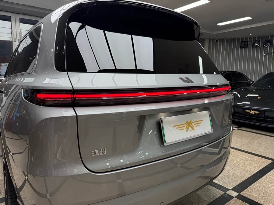 Li L9 2024 صورة سيارة #11