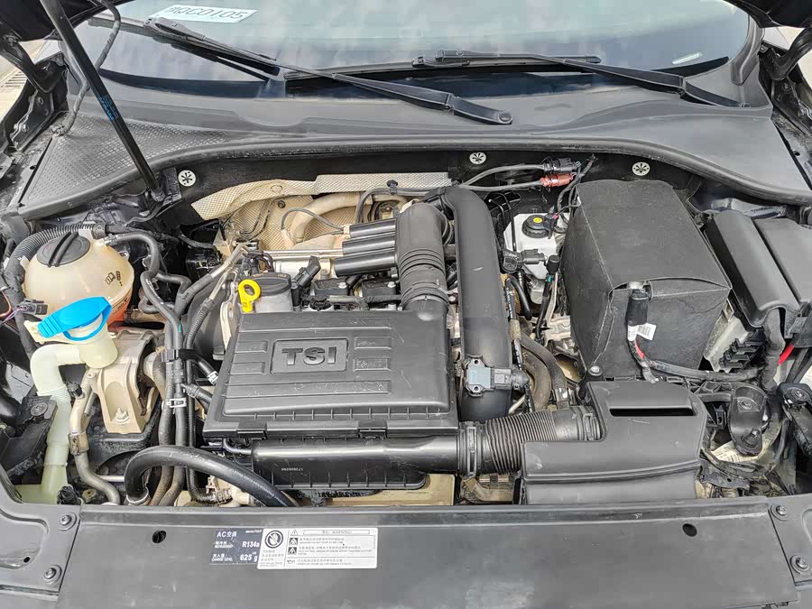 Volkswagen Passat 2018 car image #11