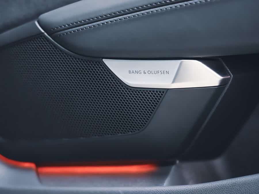 Audi RS e-tron GT 2023 car image #11