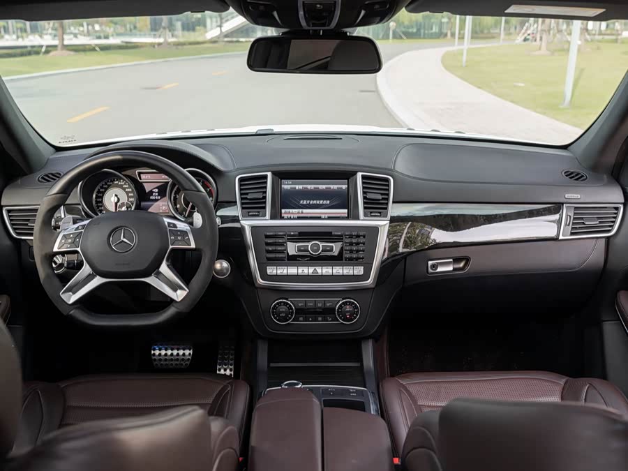 Mercedes-Benz GL AMG 2015 #11 Mercedes-Benz GL AMG 2015 изображение автомобиля #11