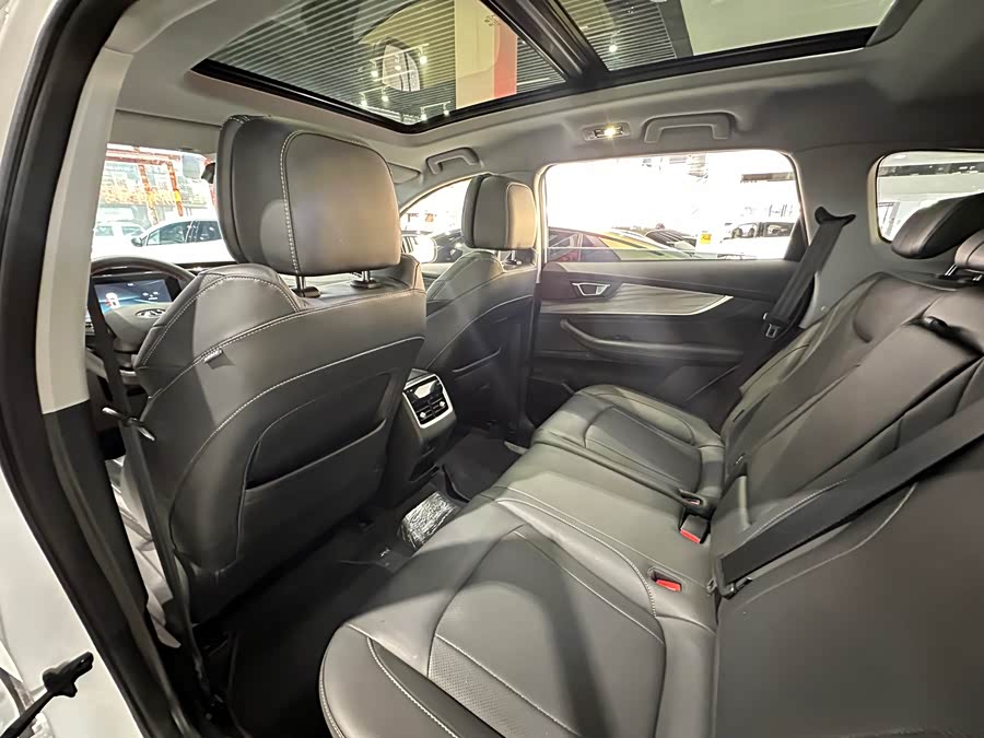 Chery Tiggo 8 Plus 2023 car image #11