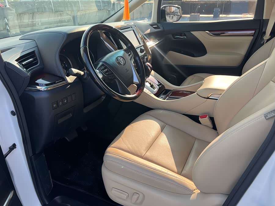 丰田 埃尔法 2017 汽车图片 #11