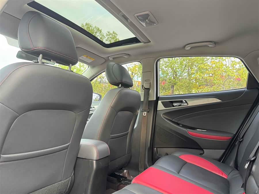 Changan Eado XT 2018 car image #11