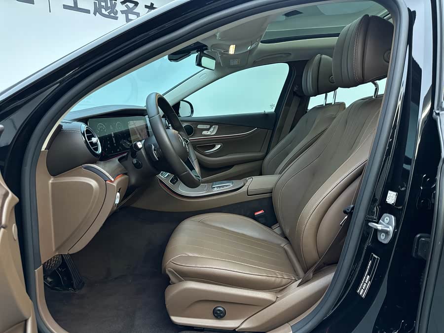 Mercedes-Benz E Class New Energy 2022 car image #11