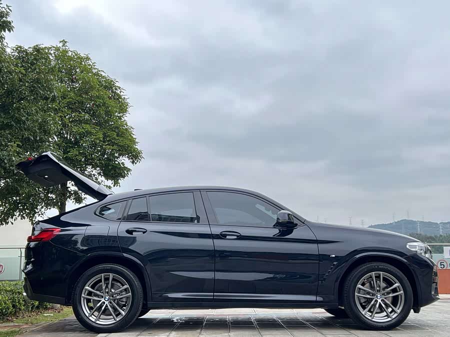BMW X4 2018 صورة سيارة #11