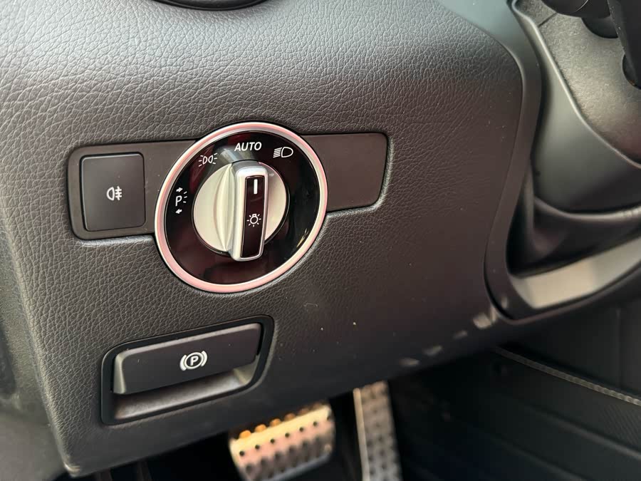 Mercedes-Benz SLK Class 2015 #11 Mercedes-Benz SLK Class 2015 car image #11