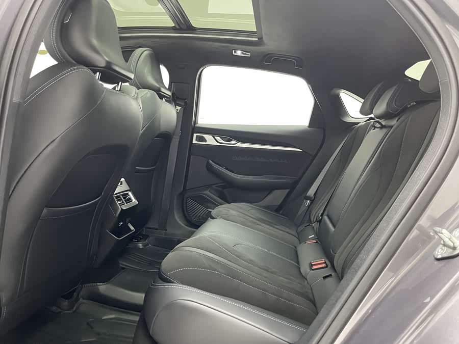 GEELY Monjaro MHEV 2024 car image #11