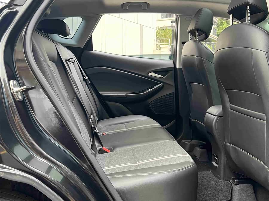 Chevrolet Tracker 2020 car image #11