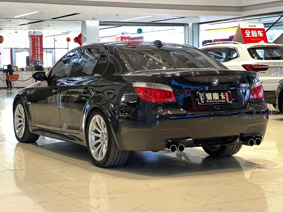 BMW M5 2007 car image #11