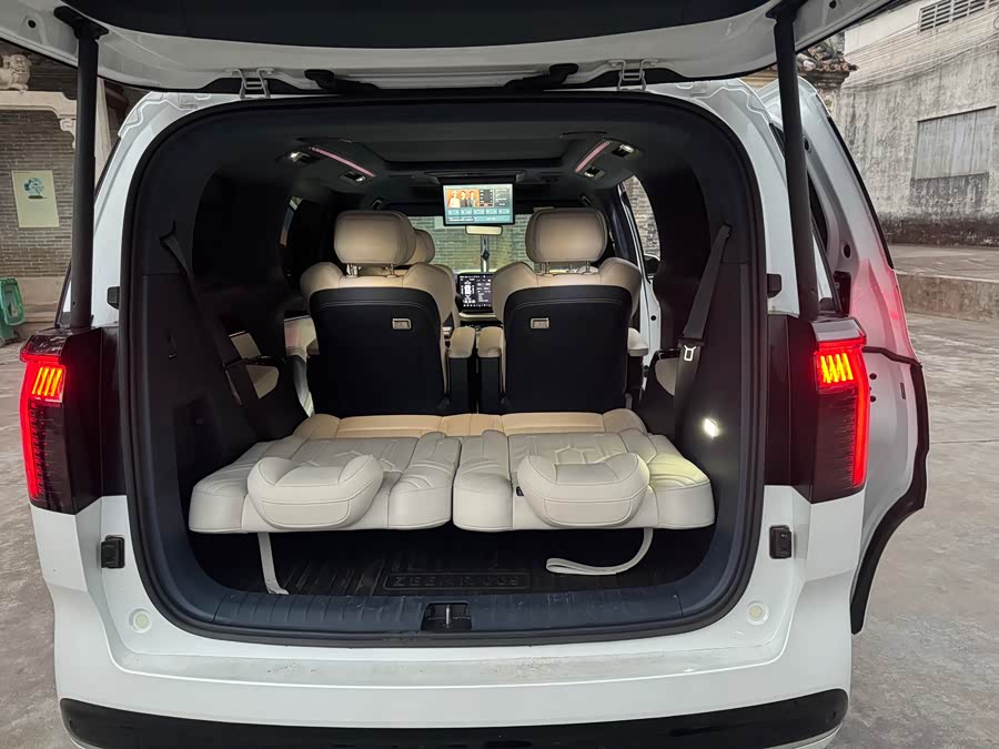 Volkswagen Phideon 2024 immagine di auto #11