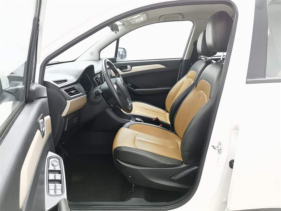 哪吒汽车 哪吒N01 2019 汽车图片 #11