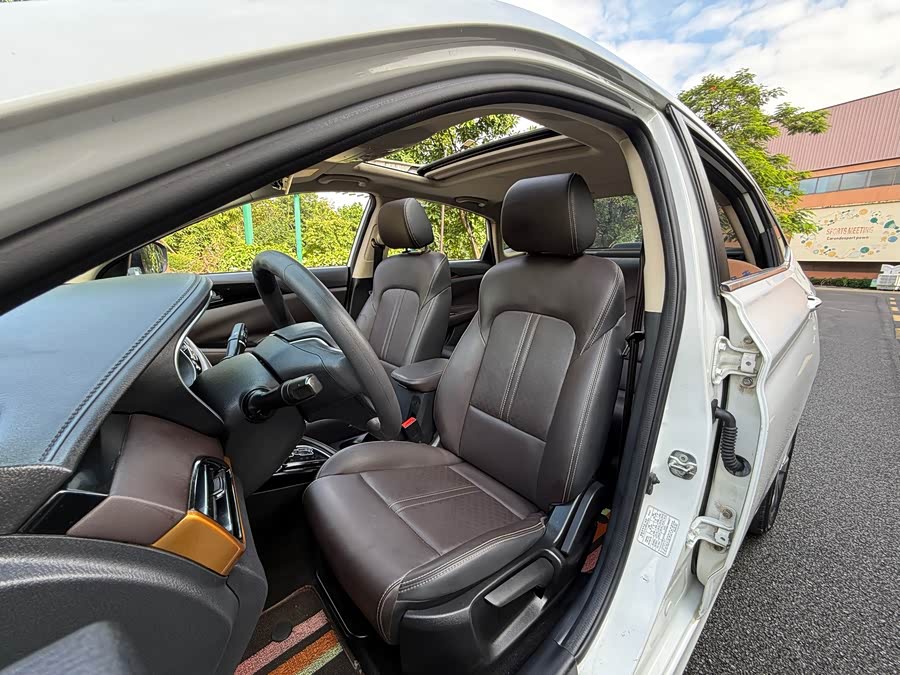 Changan Eado DT 2018 car image #11