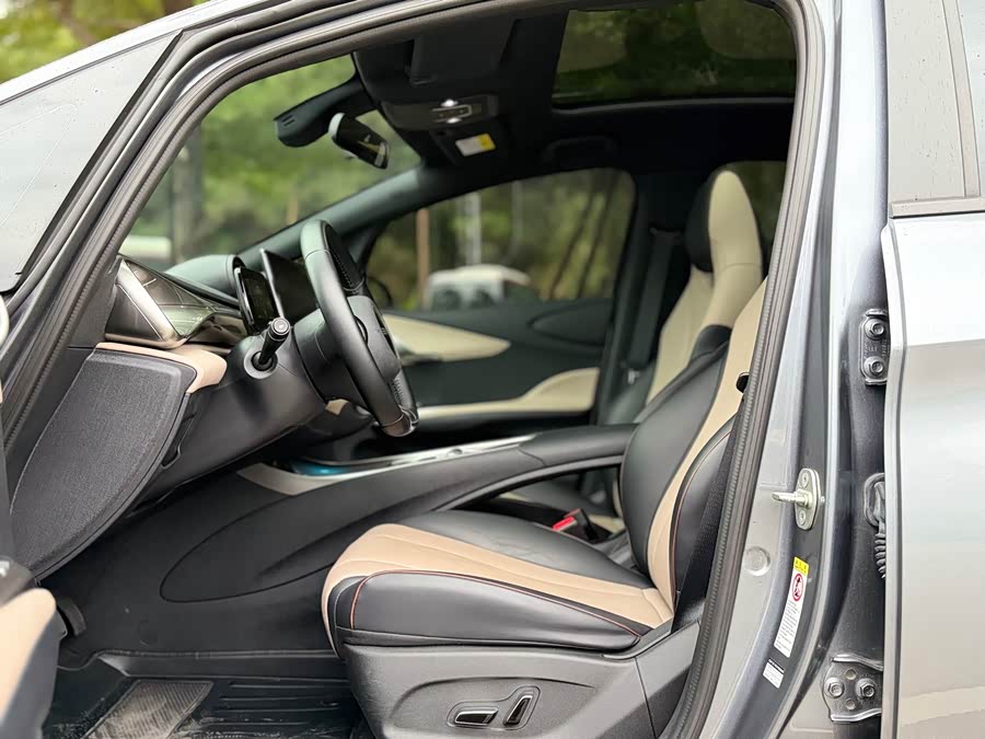 BYD Dolphin 2023 car image #11