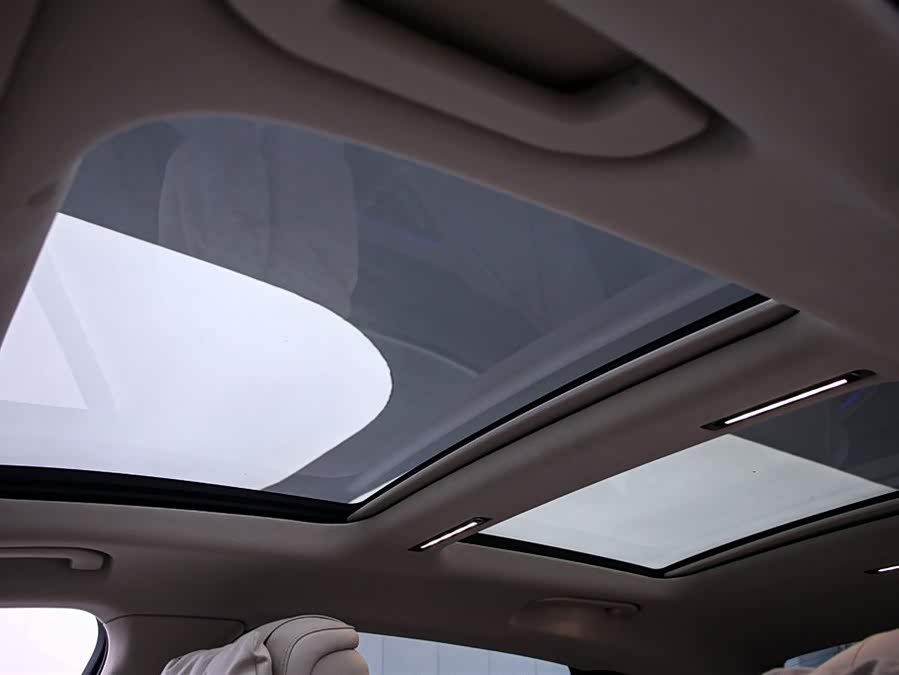 Mercedes-Benz Maybach S Class 2024 car image #11