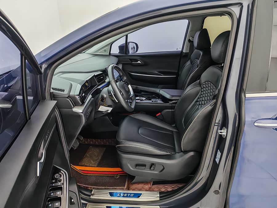 Hyundai Custo 2023 #11 Hyundai Custo 2023 car image #11