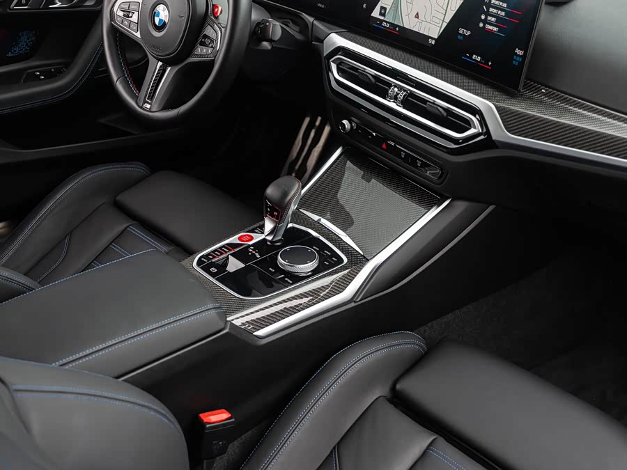 BMW M2 2023 car image #11