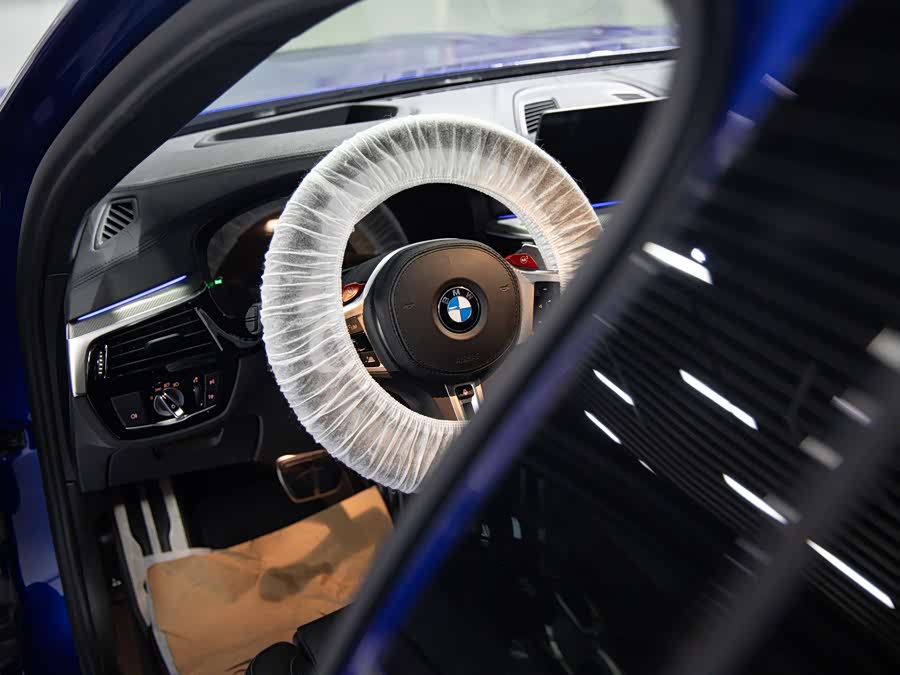 BMW M5 2020 car image #11