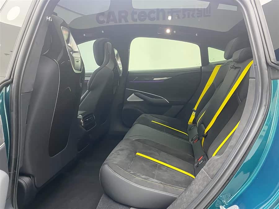 MI SU7 Ultra 2025 car image #11