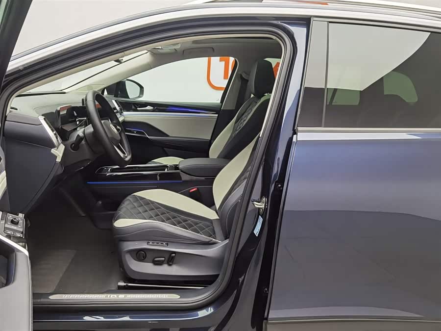 Volkswagen ID.6 Crozz 2023 car image #11