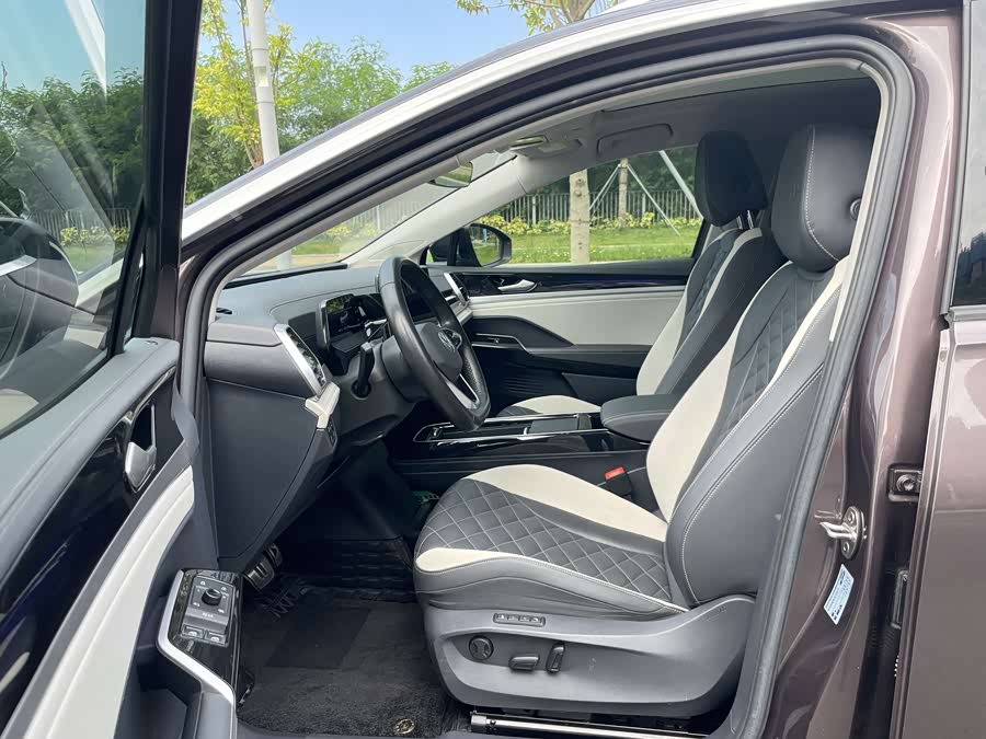 Volkswagen ID.6 Crozz 2021 car image #11