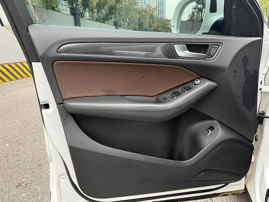 Audi Q5 2018 изображение автомобиля #11