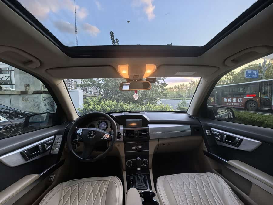 Mercedes-Benz GLK Class (Imported) 2011 #11 Mercedes-Benz GLK Class (Imported) 2011 car image #11