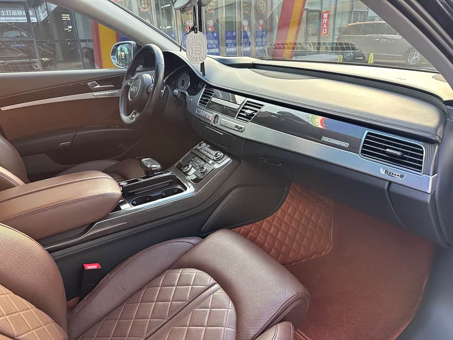 Audi S8 2017 car image #11