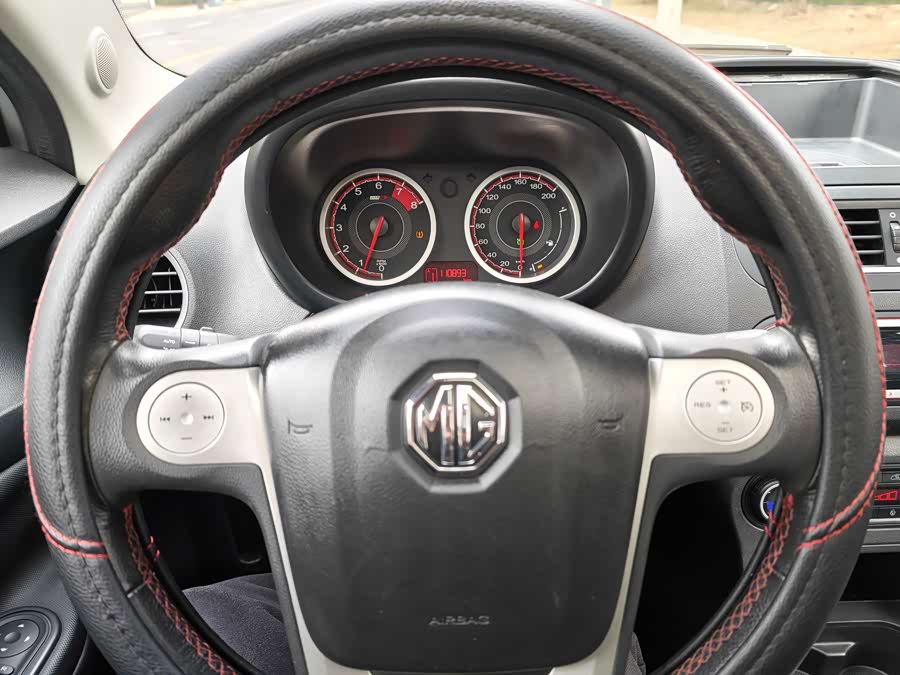 MG 3 2017 car image #11