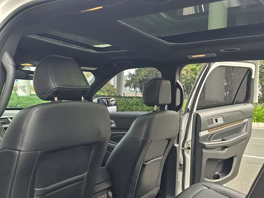 Ford Explorer (Imported) 2018 #11 Ford Explorer (Imported) 2018 car image #11