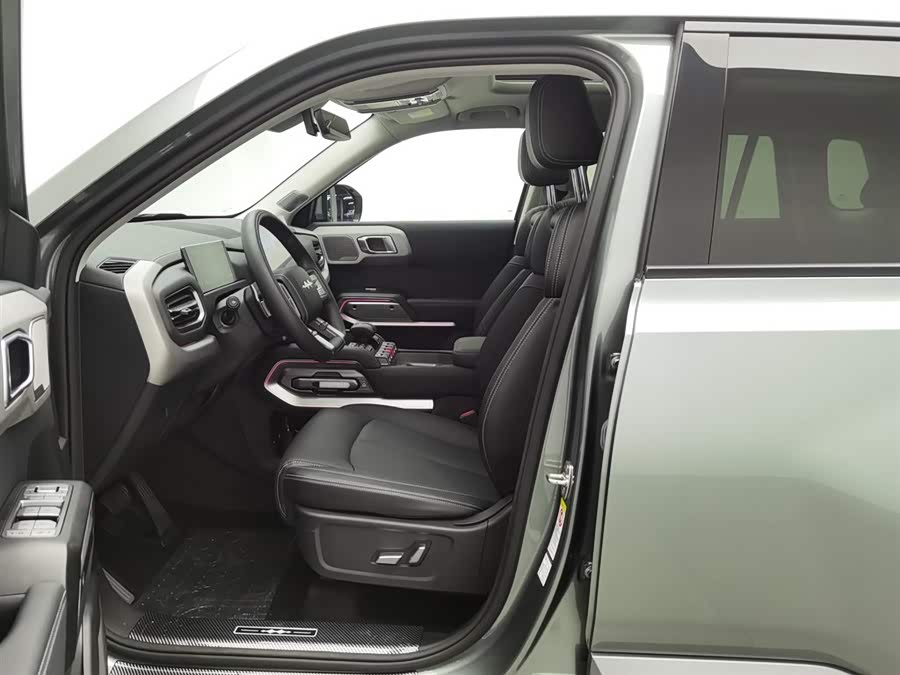 FangChengBao Tiger 3 2025 car image #11