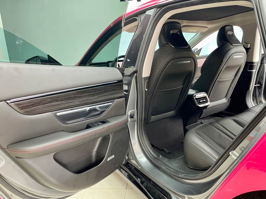 小鹏 小鹏P7 2022 汽车图片 #11