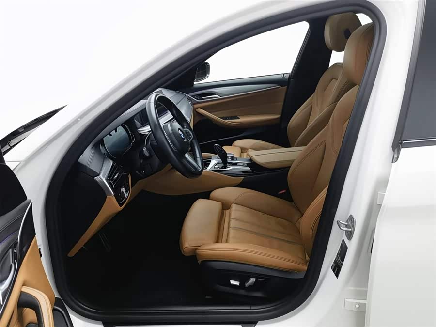 BMW 5 Series (Imported) 2018 car image #11