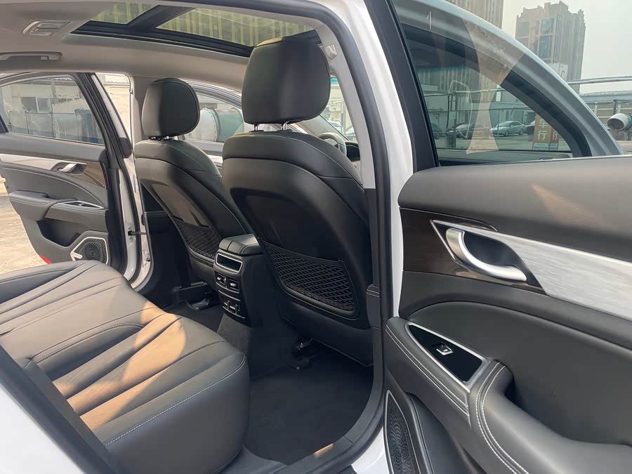 GEELY Ulion New Energy 2021 #11 GEELY Ulion New Energy 2021 car image #11