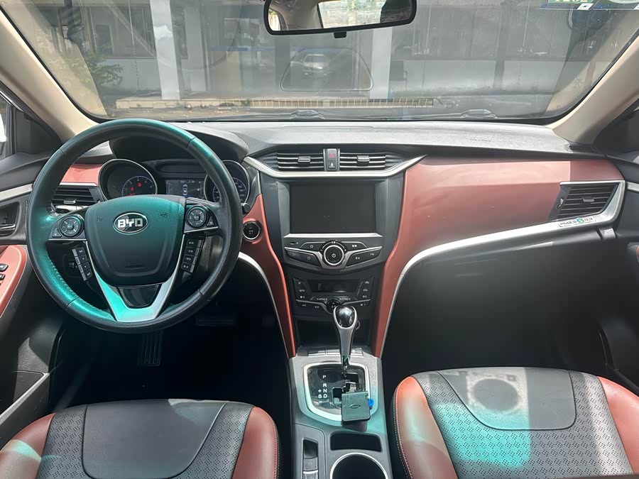 BYD G5 2017 immagine di auto #11