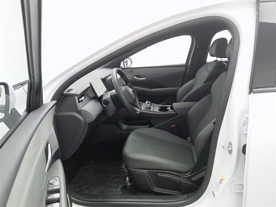 BYD Qin Plus 2025 صورة سيارة #11